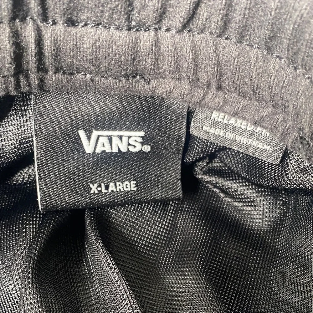 Vans Men's Red, Blue, and Black Hybrid Shorts Size XL Set Of (3) - Picture 10 of 16